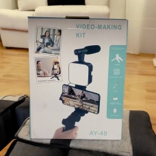 Набор блогера 4в1 VIDEO-MAKING KIT AY-49 Тренога для телефона с микрофоном и вспышкой